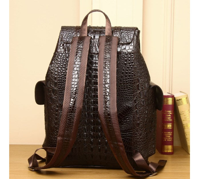 Mochila de Cuero Artesanal Estilo Vintage con Patrón Cocodrilo – Unisex
